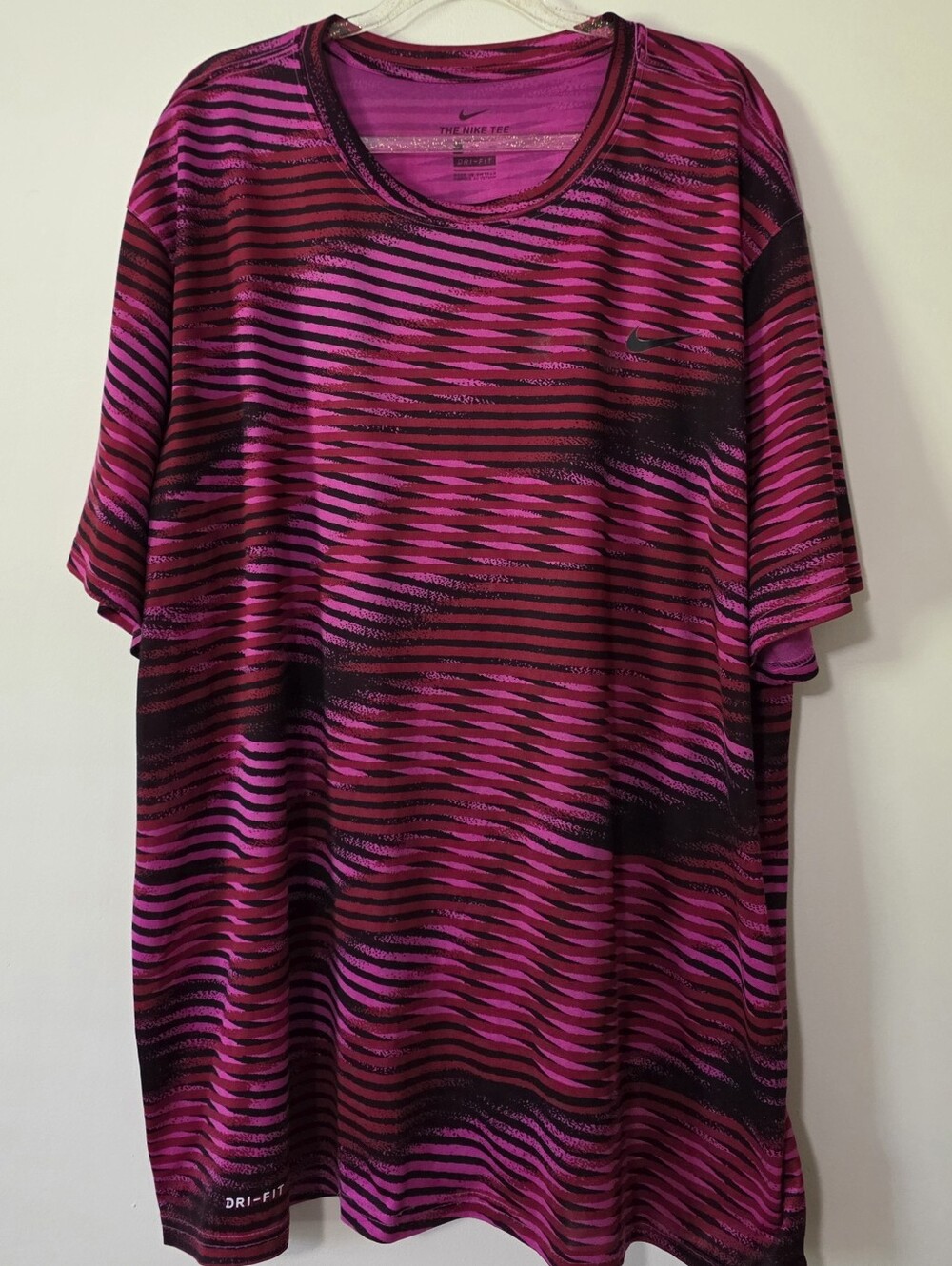 Nike Men's Dri Fit Geometric Wavy Stripe T-shirt Athleisure Running Athletic 3XL
